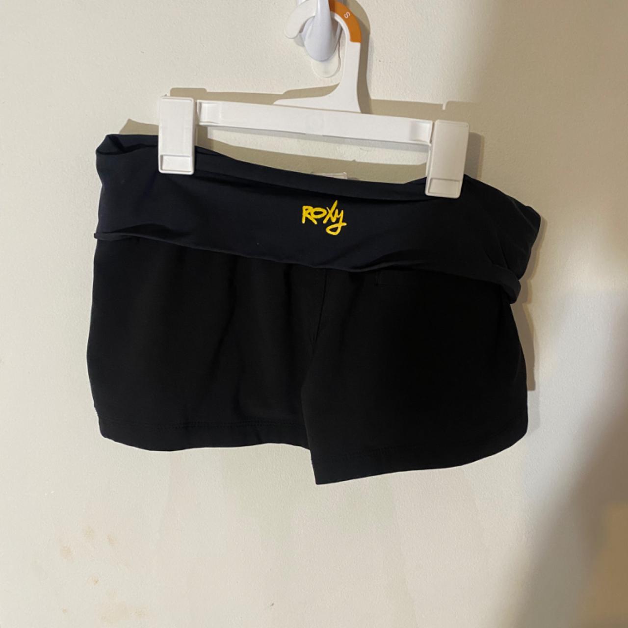 Black workout board shorts Roxy size 3 or XS low... Depop