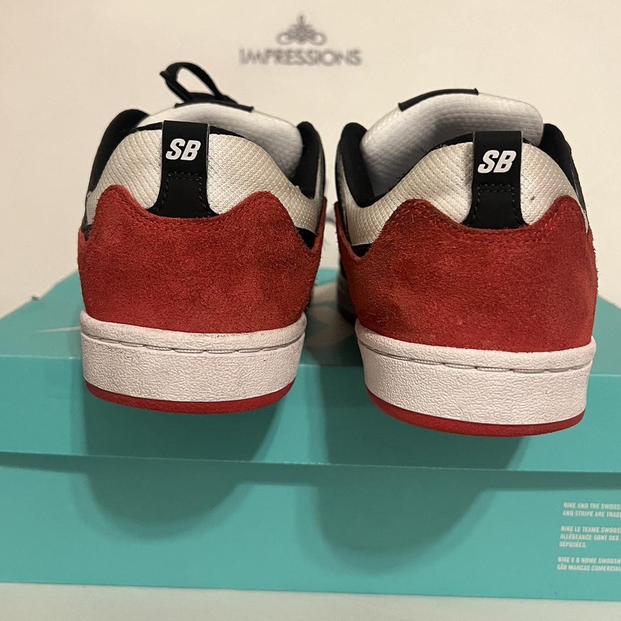 Nike sb alley online oop red