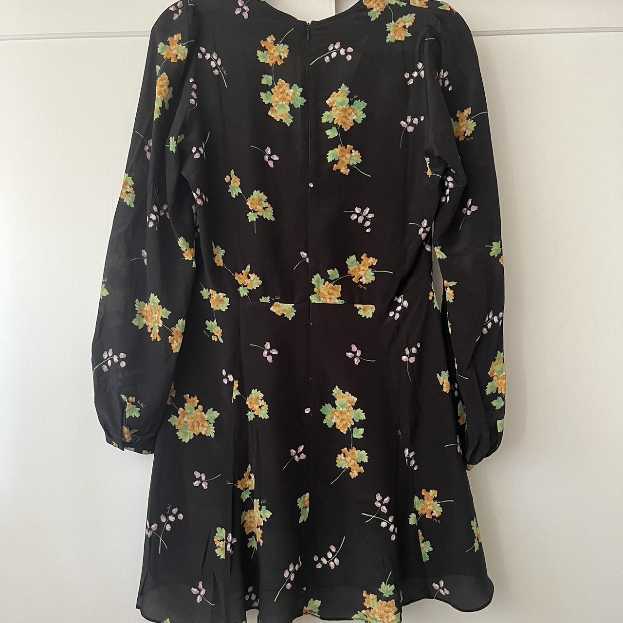 RÉALISATION PAR Kate purchases Dress In Blossom