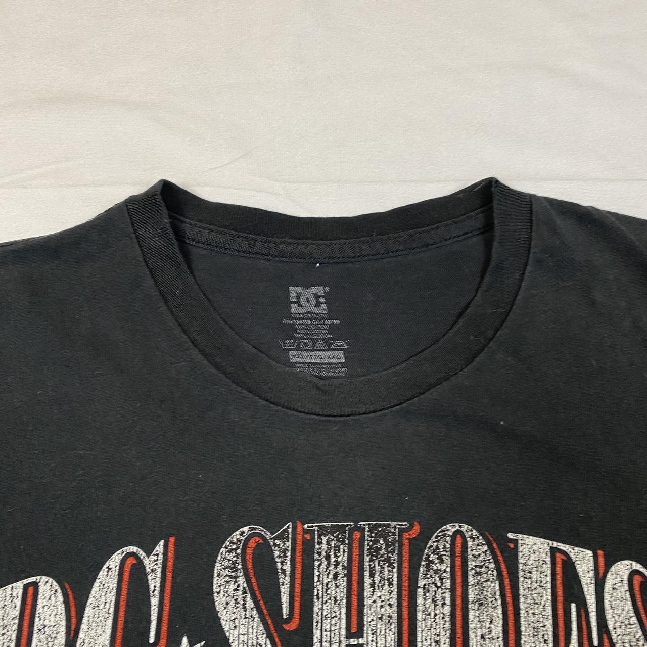 DC Shoes Men's Black and Red T-shirt | Depop