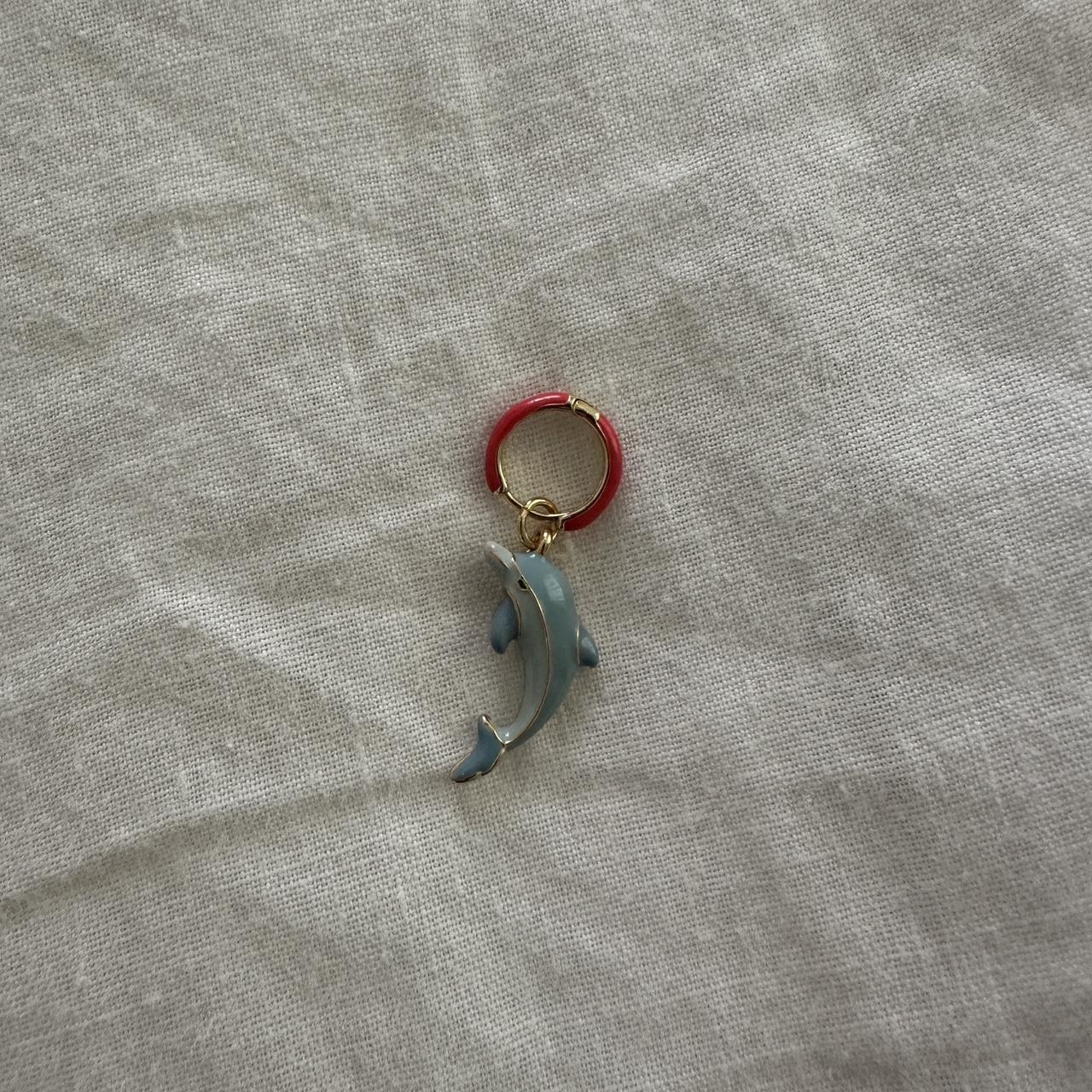 item listed by sophiahatchitt