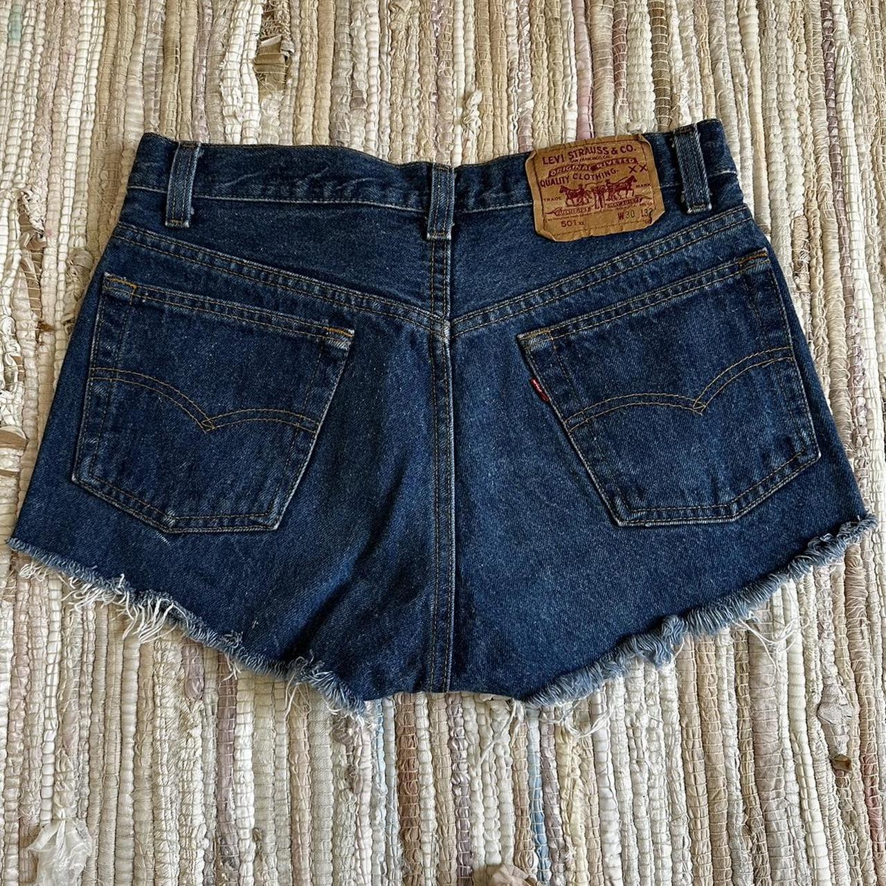 Vintage Levi's 501 hotsell Shorts, 30”