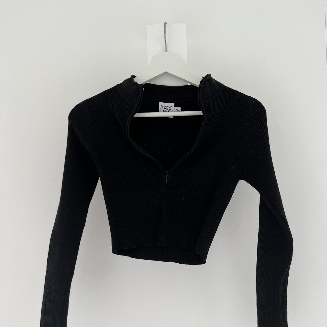 Princess polly black cropped zip top. Hardly worn.... Depop