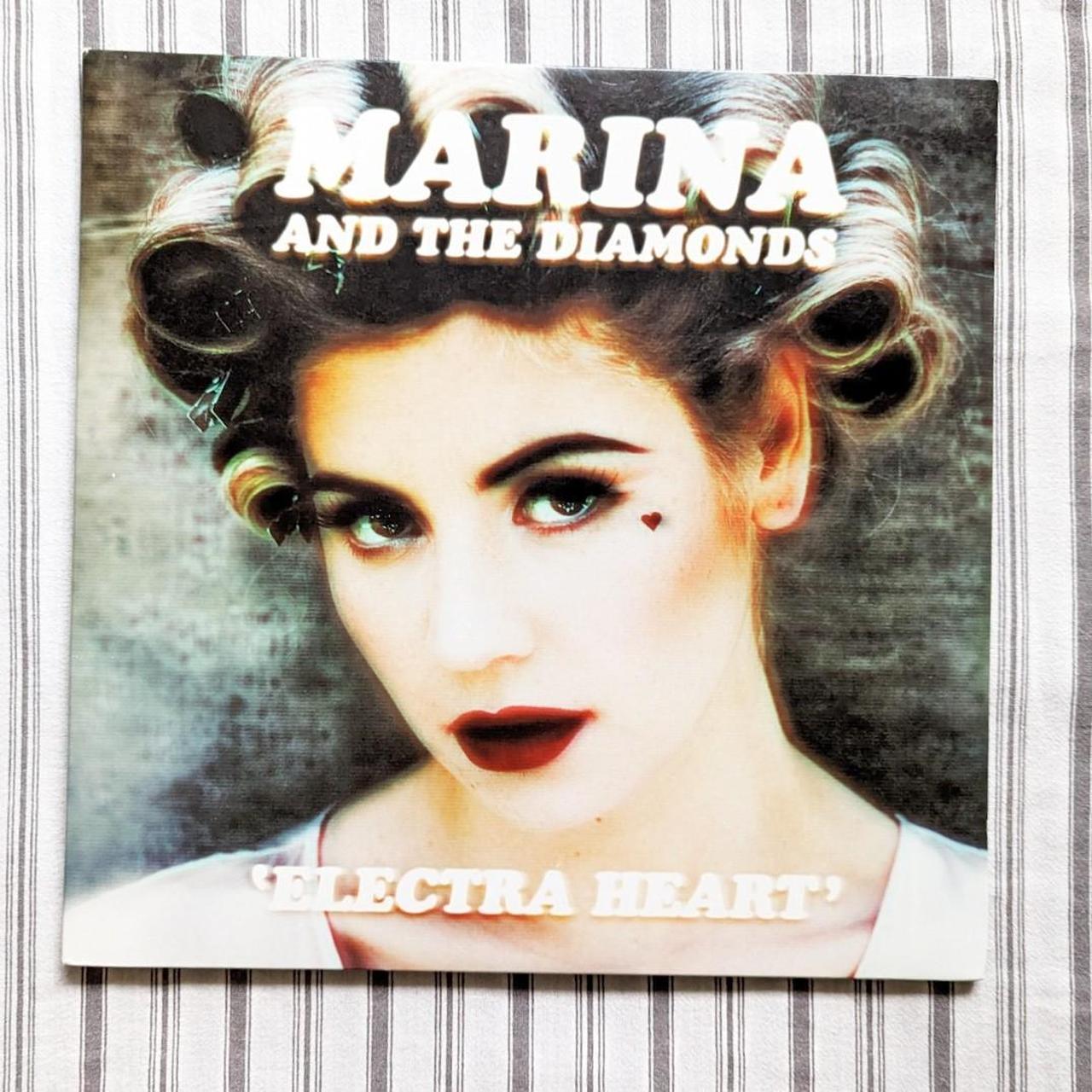 RARE Marina and the Diamonds Electra Heart 2015... - Depop