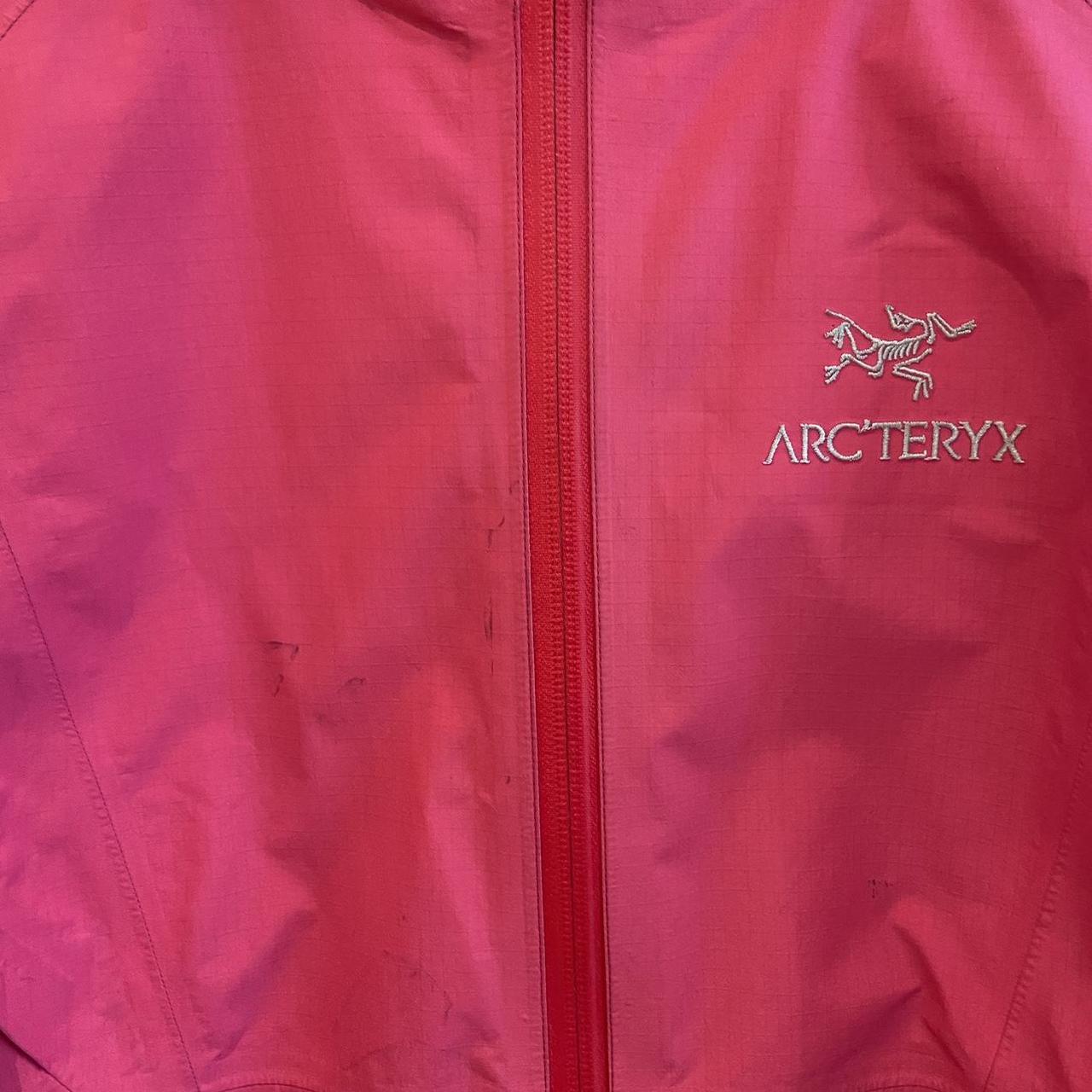 Arcteryx pink jacket So cute women’s large but has... - Depop