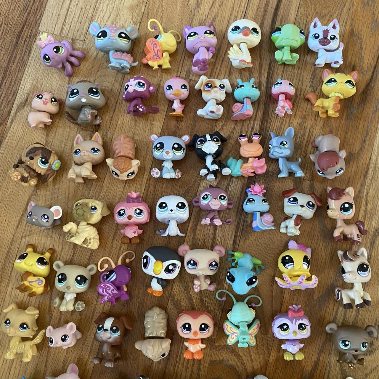 DO NOT BUY THIS!! Littlest pet shop pets DM me... - Depop