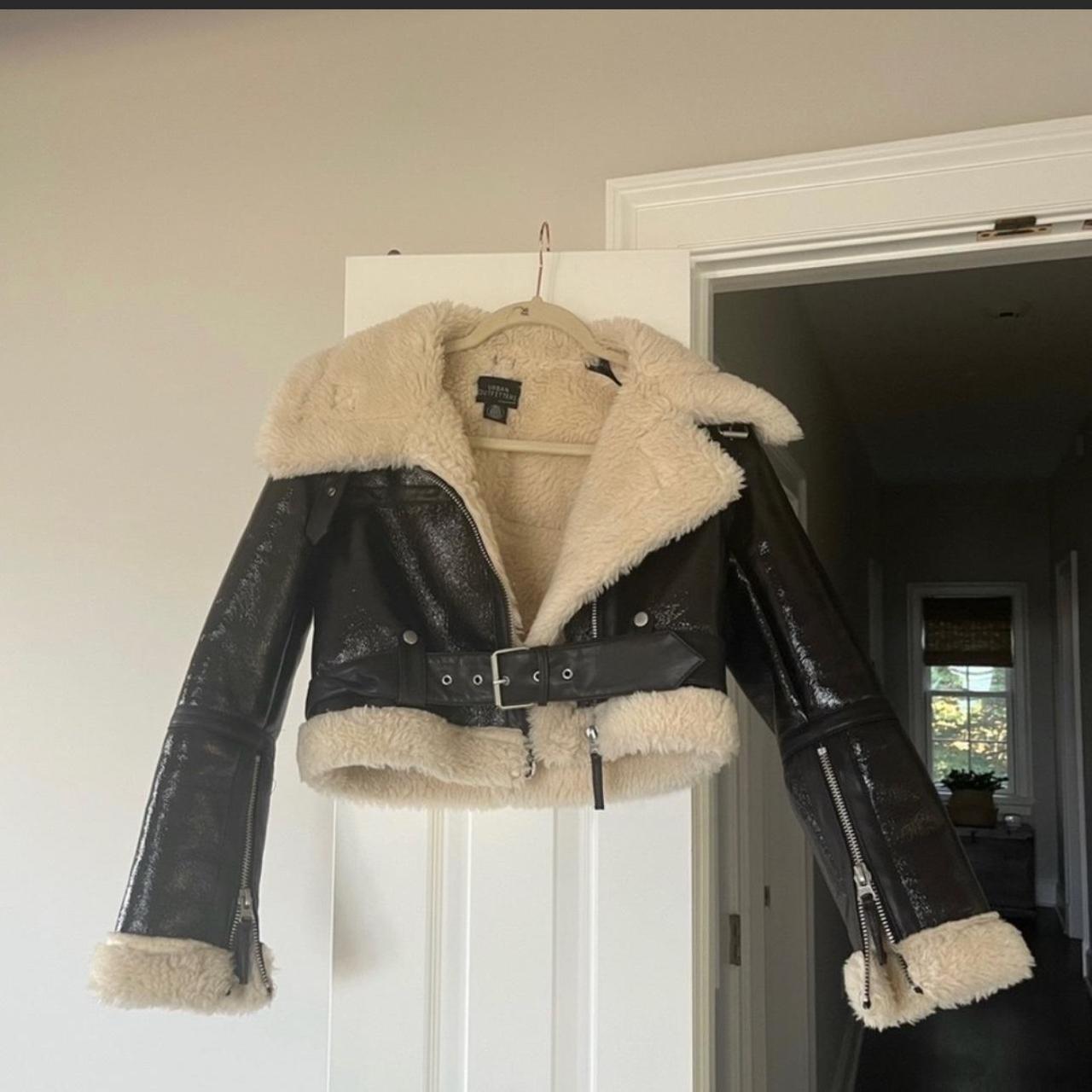 URBAN OUTFITTERS CLASSIC SHERPA LINED Depop