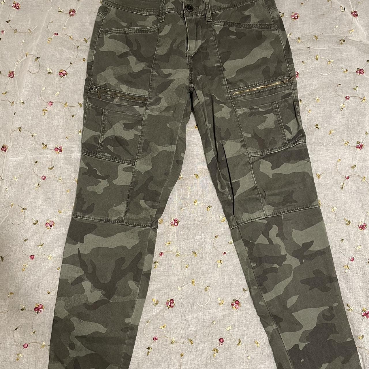 Unionbay camo sales cargo pants