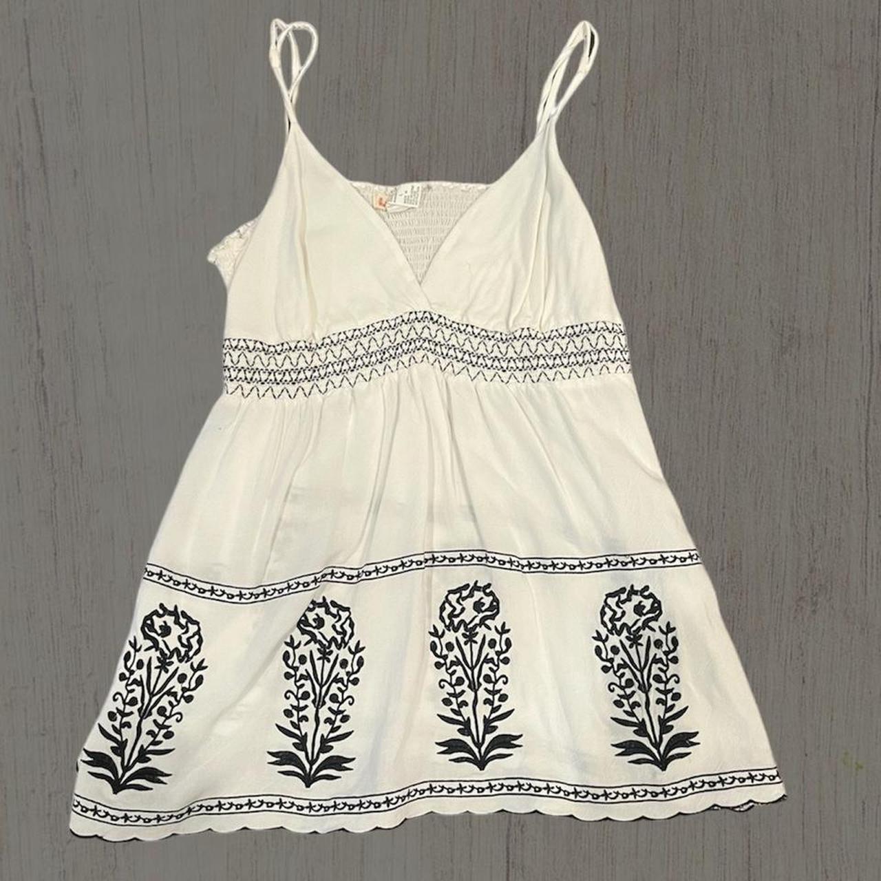 women’s flowy long tank top 🪷🌷🌟 summer staple... Depop