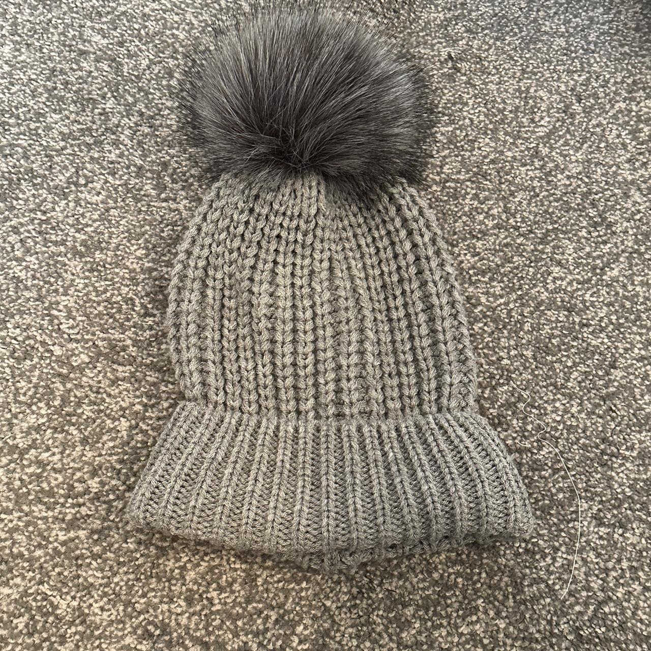 New Look Grey Bobble Hat One Size Brand New - Depop