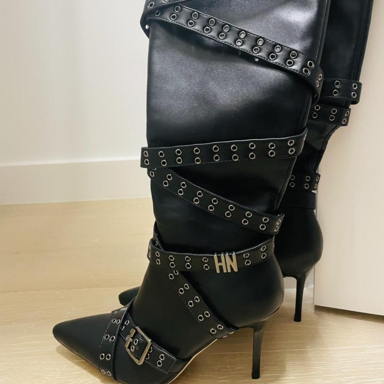 NiiHai Women's Black Boots | Depop