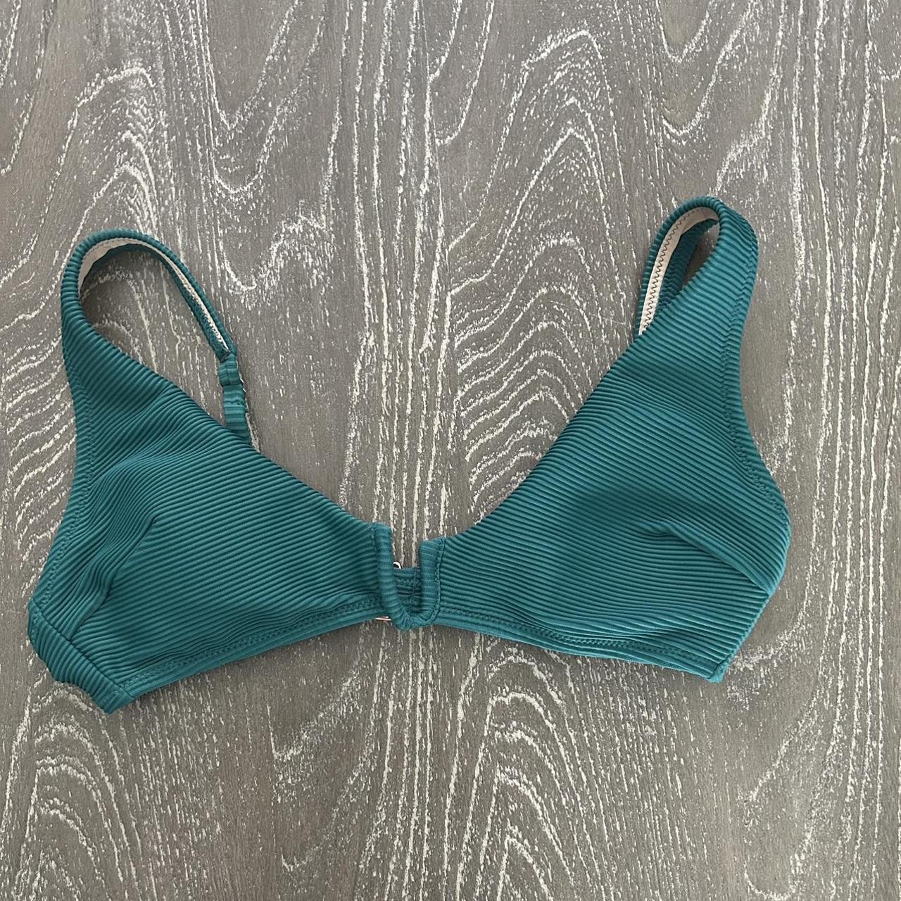 Women's Green Bikini-and-tankini-tops | Depop