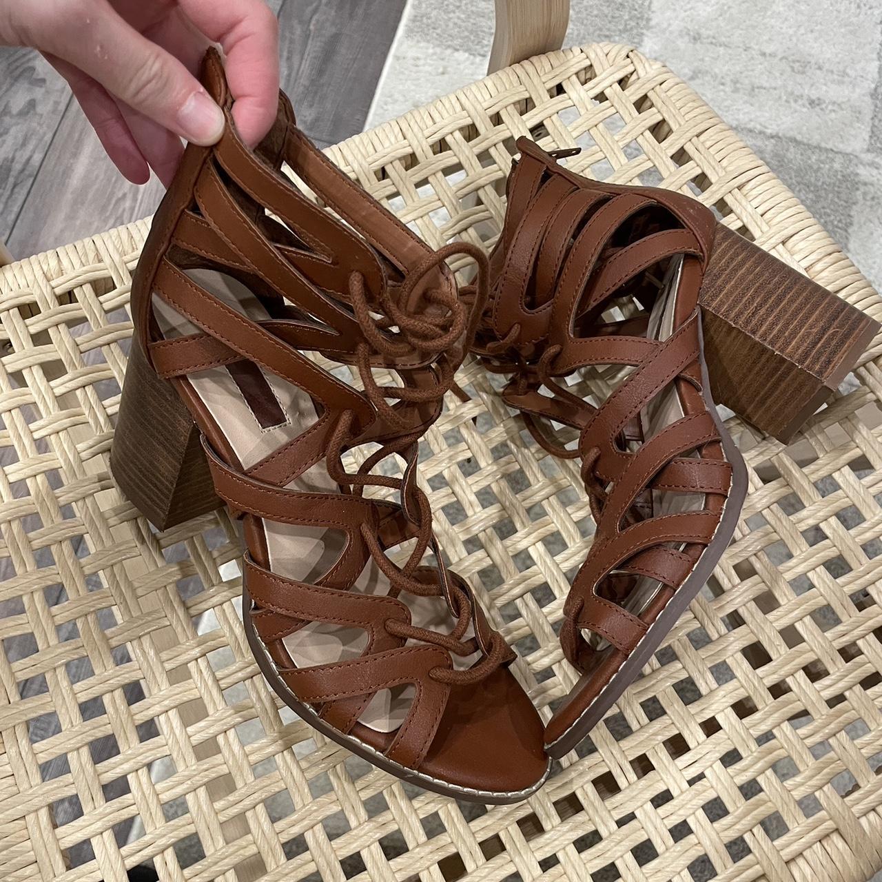 Forever 21 brown lace up chunky heels size 7 Depop