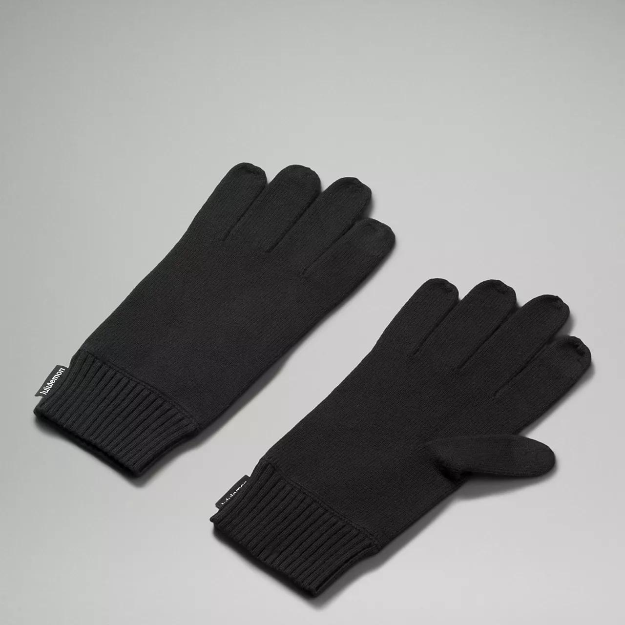 Lululemon Men's Black Gloves Depop