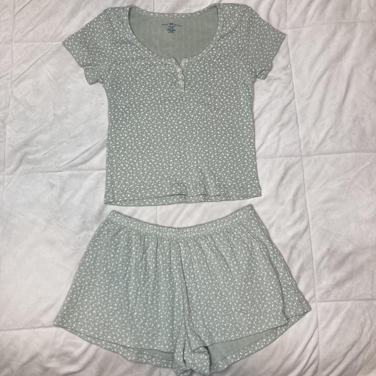 Brandy Melville Women's Green and White Underwear Depop