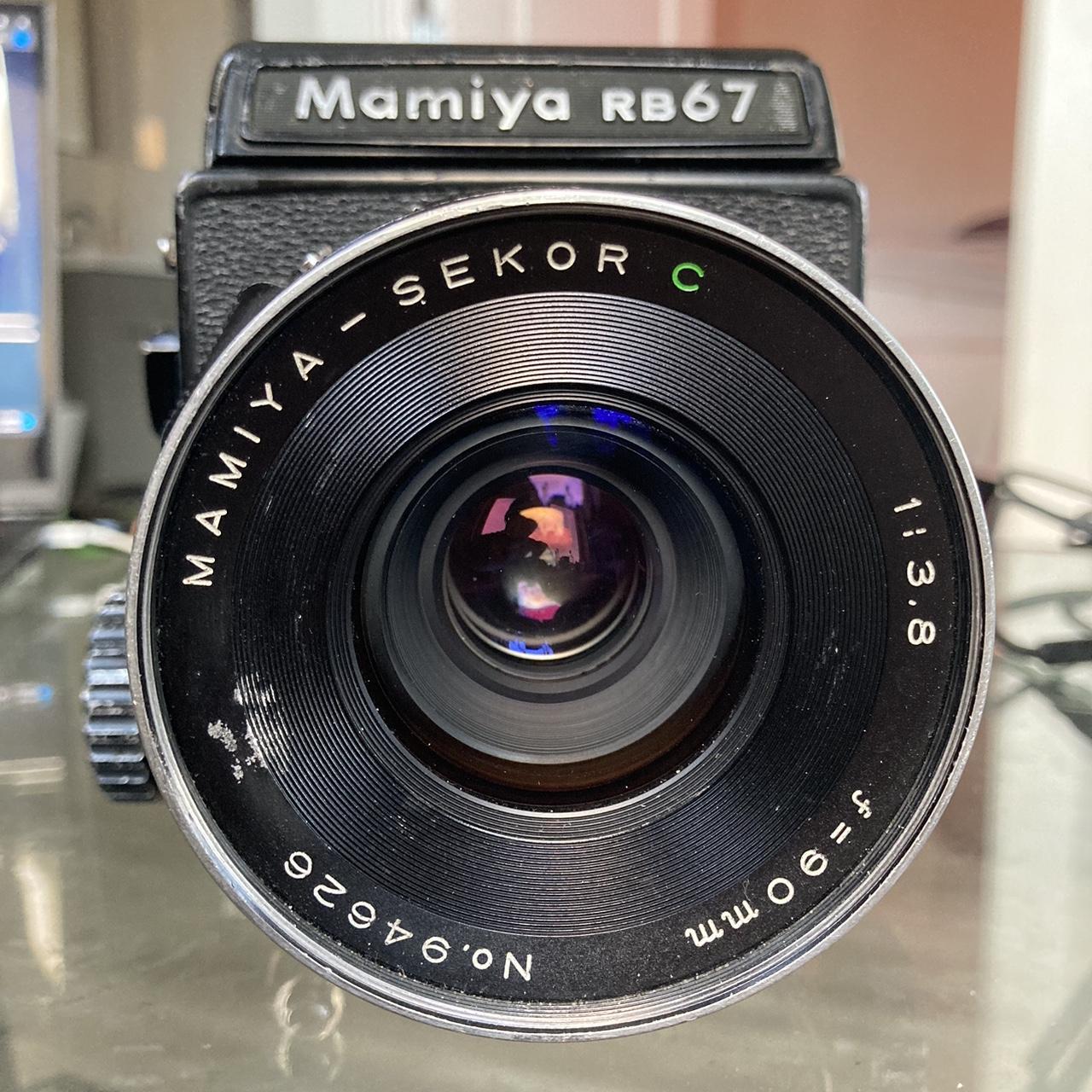 MAMIYA/ RB67 with 90mm lens ! Super handy dandy... Depop