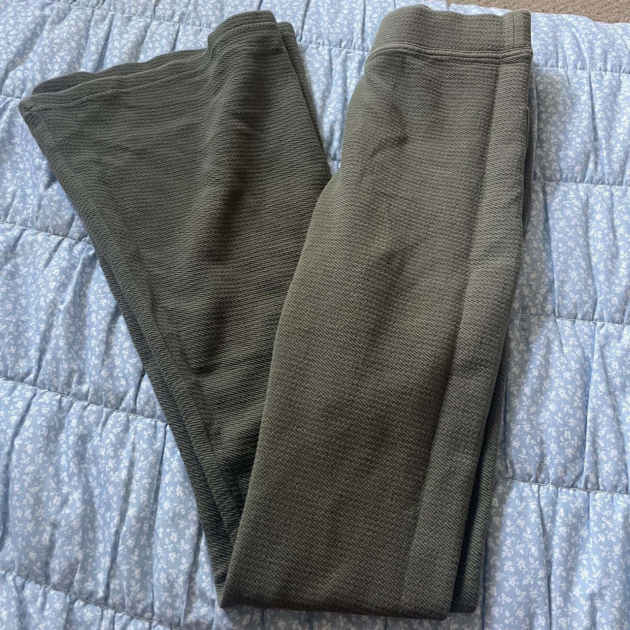 offline by aerie flared leggings pockets in the - Depop