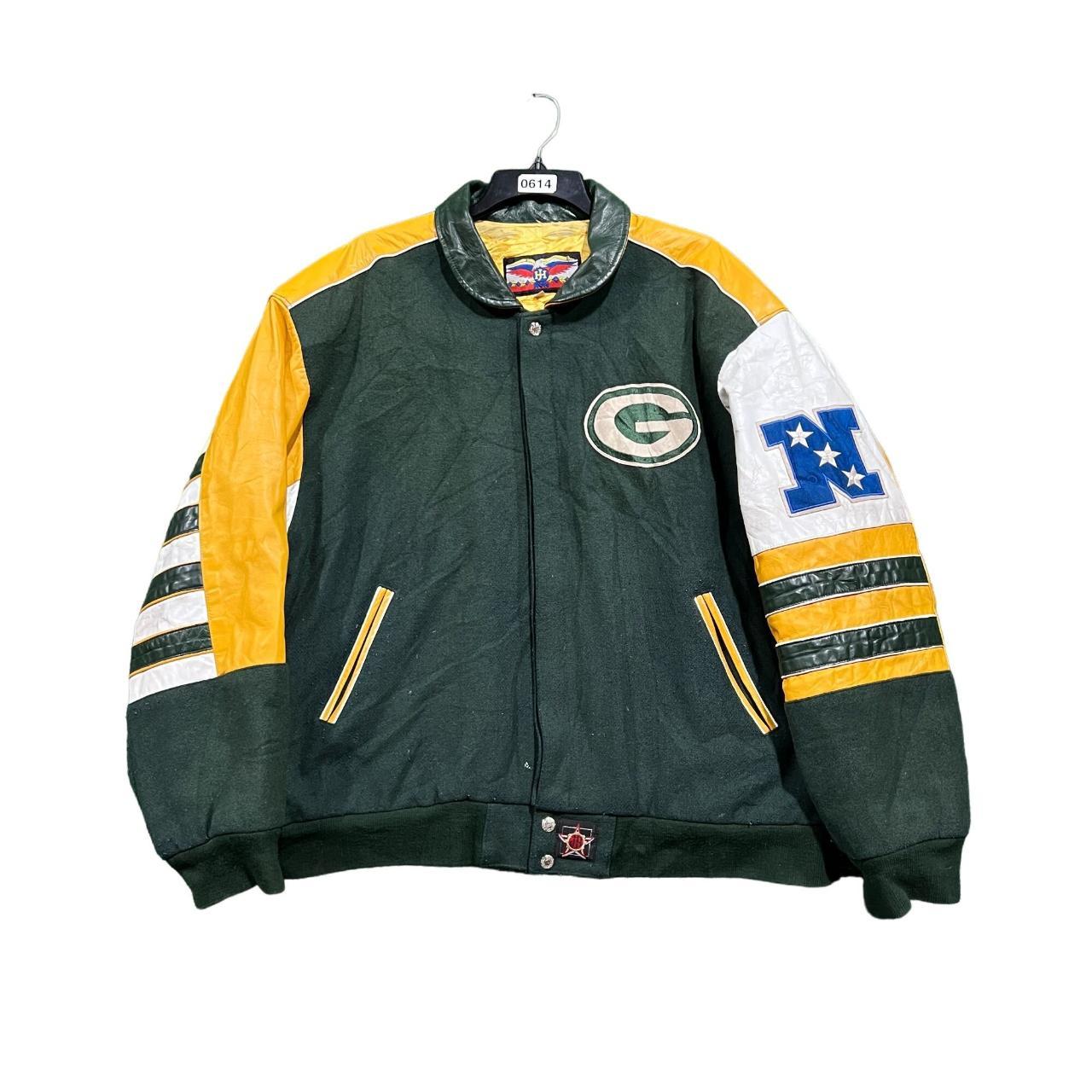 Vintage Green Bay Packers NFL puffer jacket size XL - Depop