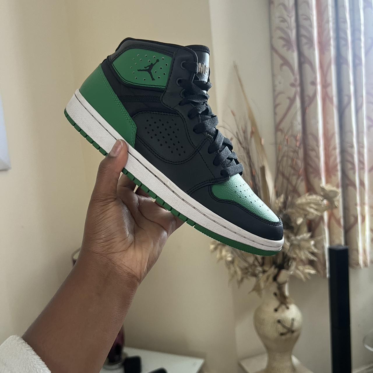 jordan access black and green