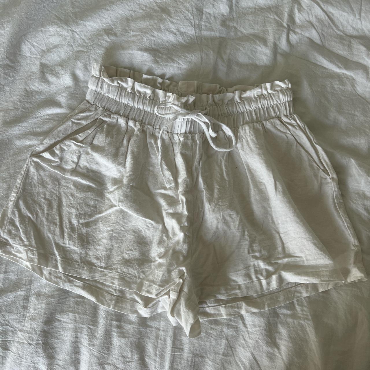 Glassons white beach shorts Size 8, worn once - Depop