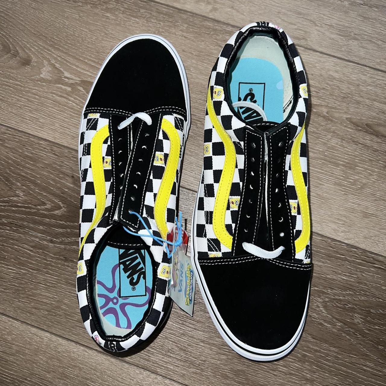 Vans old sale skool yellow laces