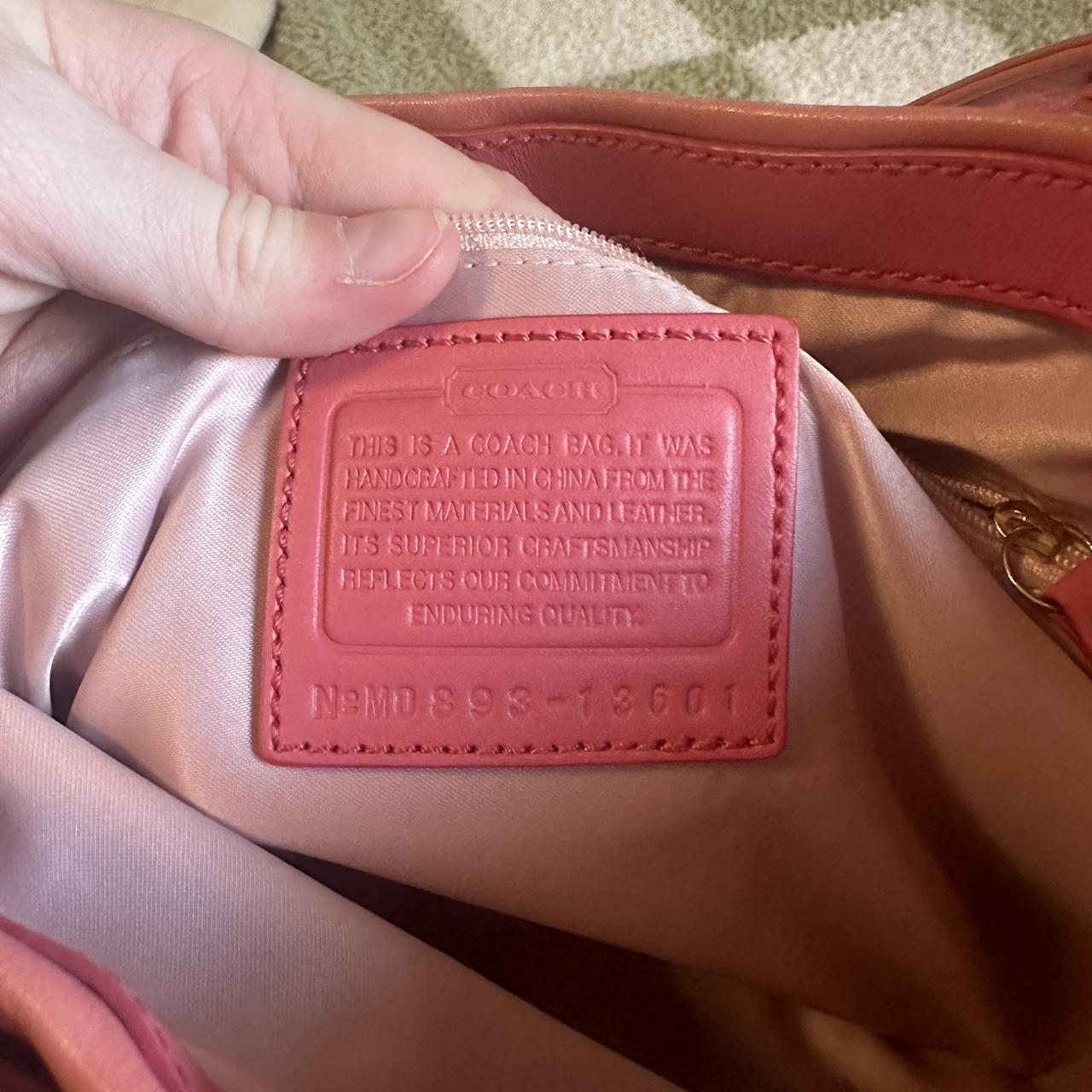 vintage Coach MO 893-13601 white and pink shoulder | Depop