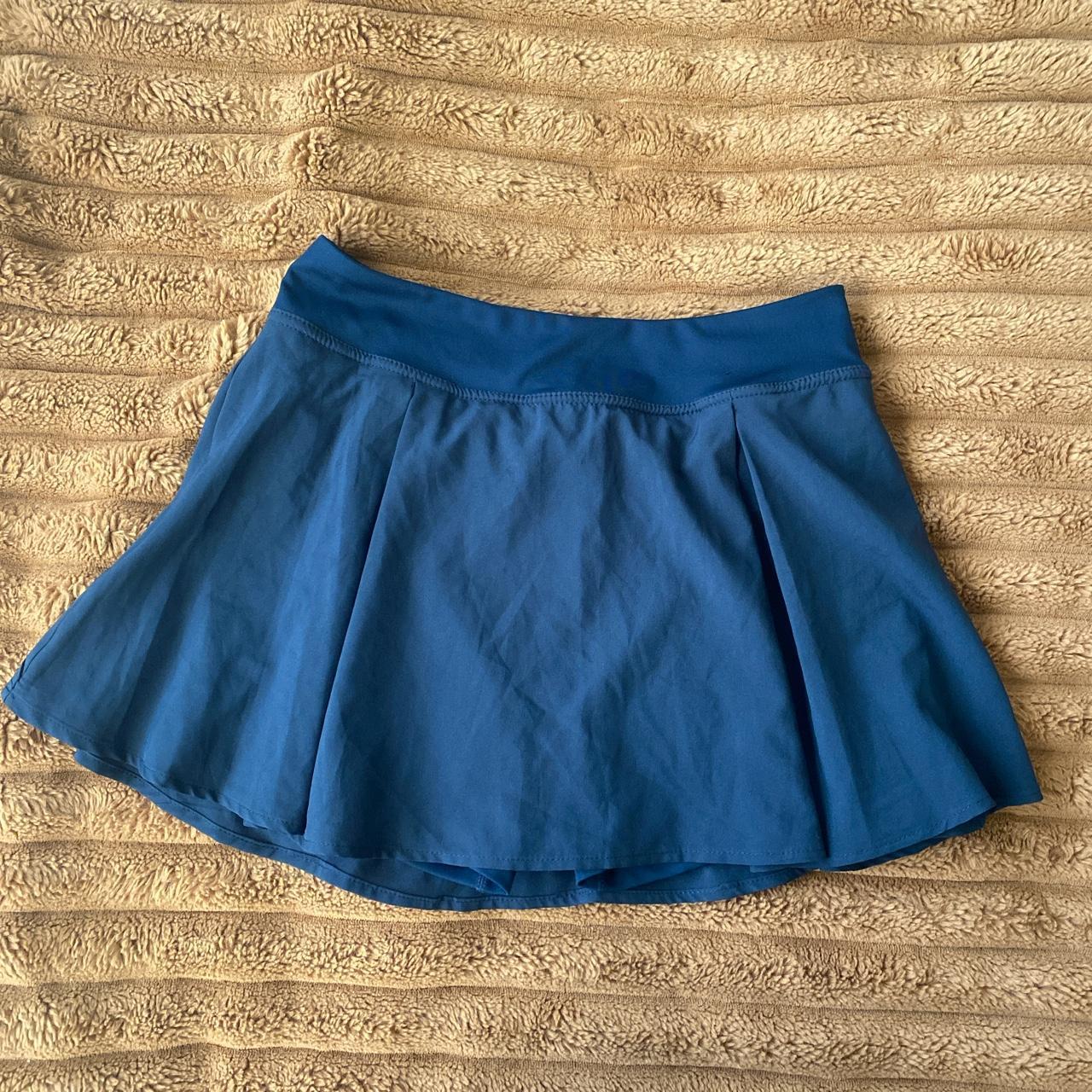 Super cute navy blue tennis skirt Has built in bike... - Depop