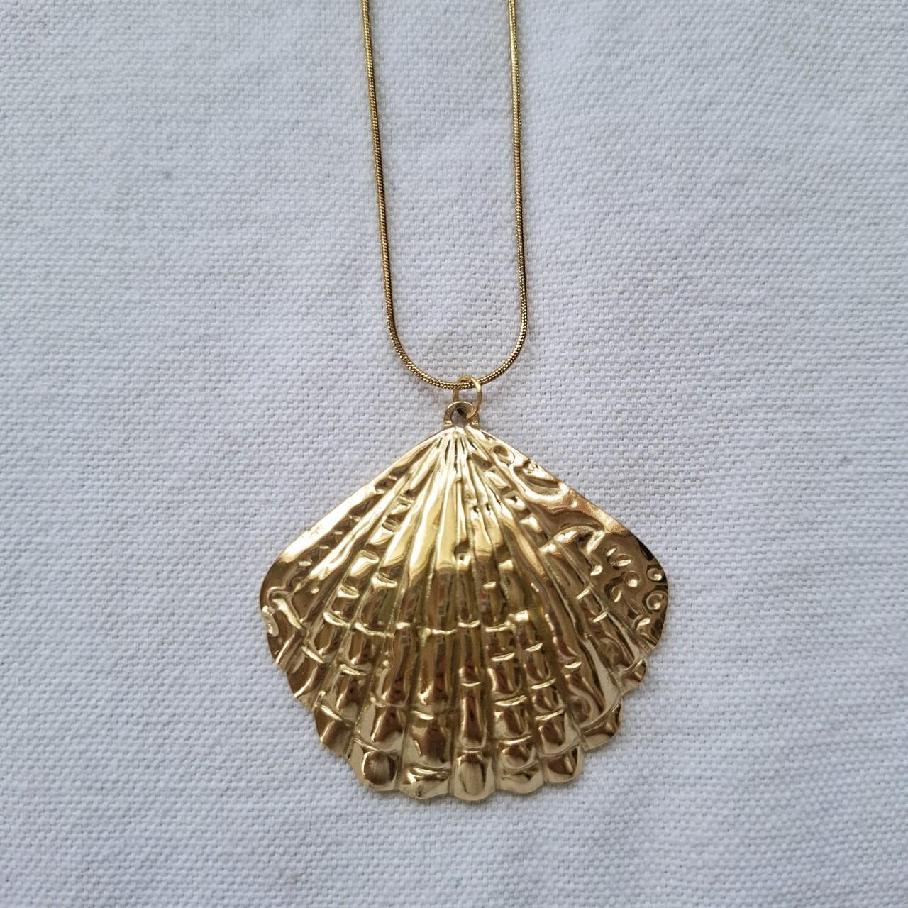 item listed by hollyjasminj