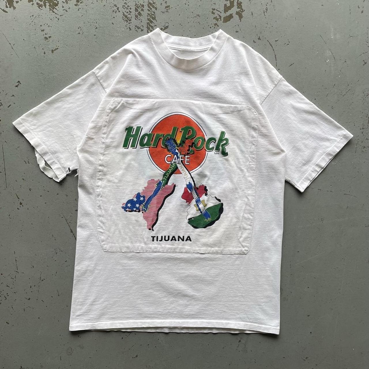 Hard Rock Cafe Men's White and Red T-shirt | Depop