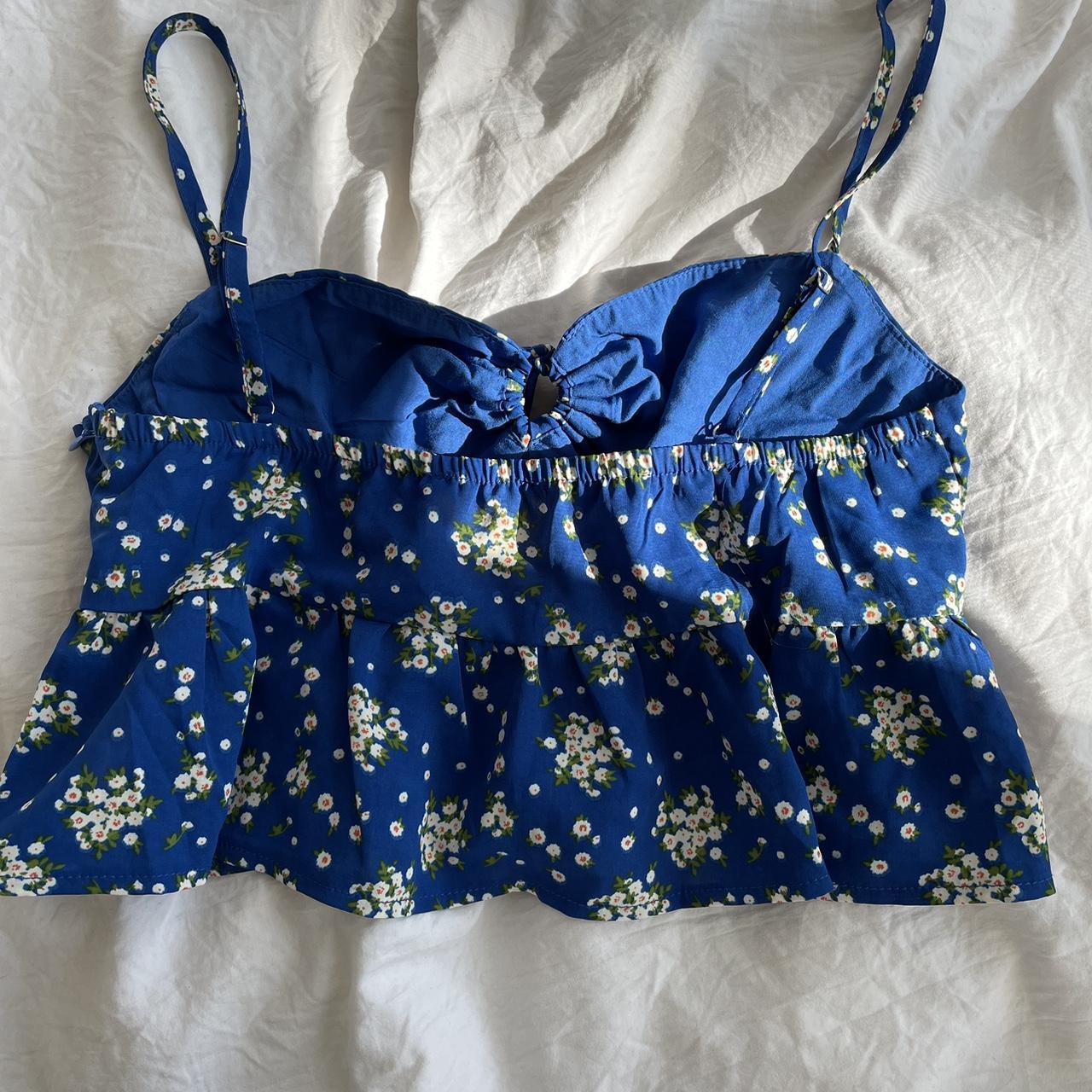 Kiss the Sky Floral Top💙🌷 In perfect condition... Depop