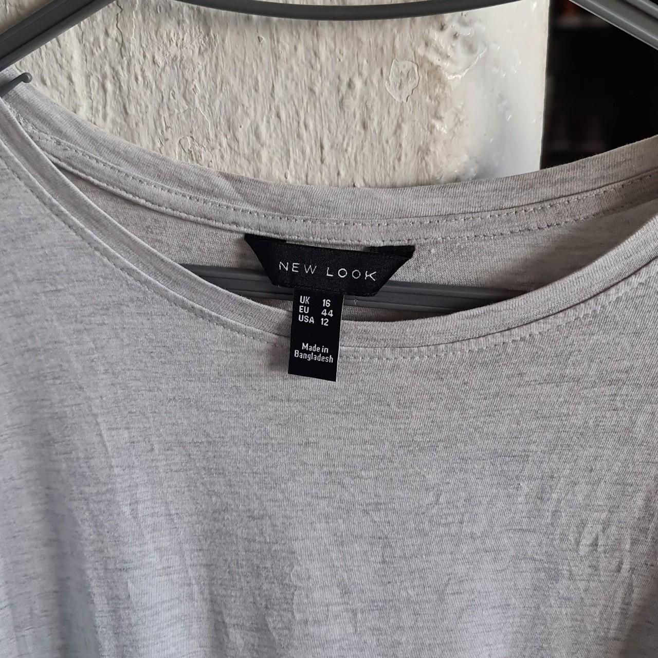 New Look Women's Grey and White T-shirt | Depop