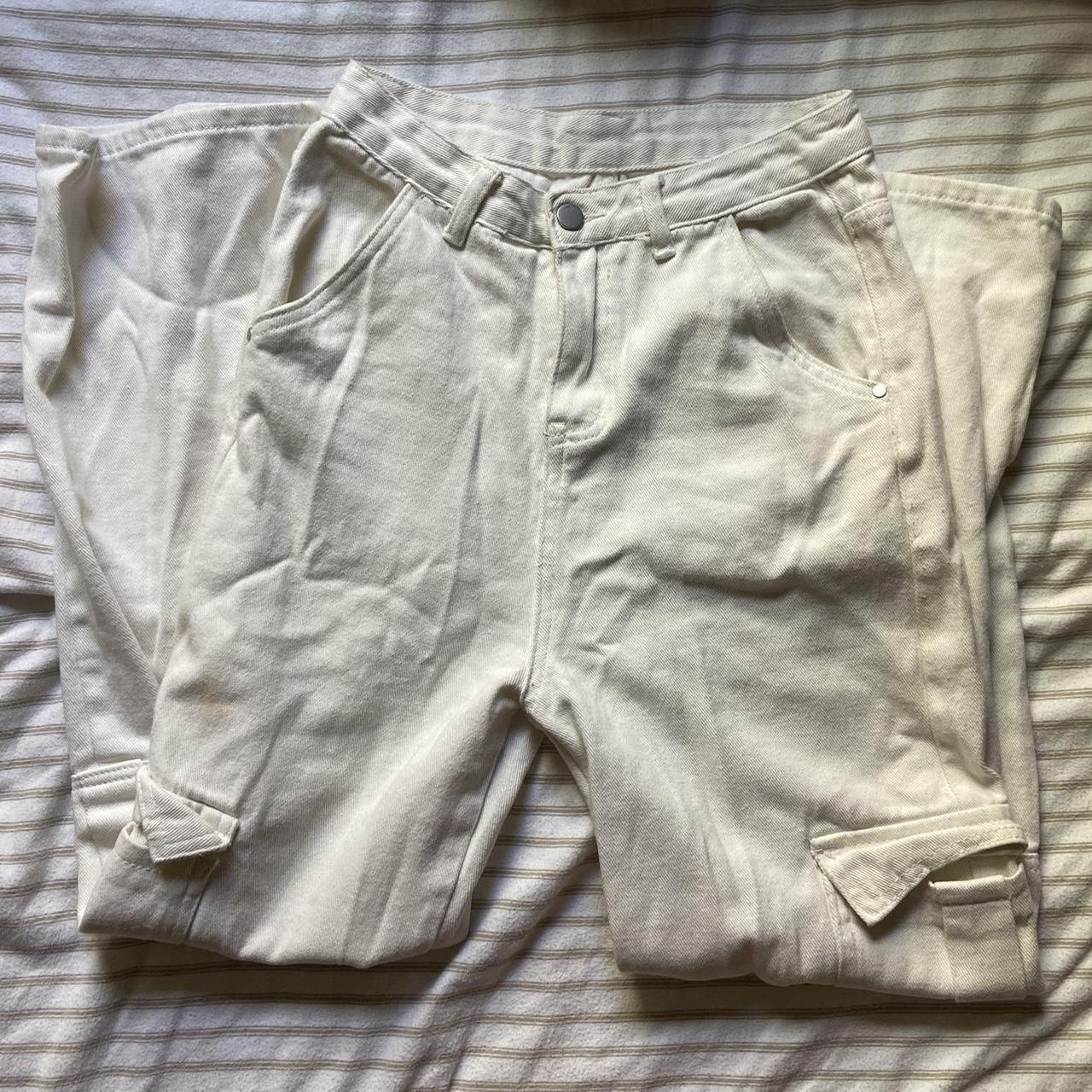 women's white utility pants! size small, would fit a... - Depop