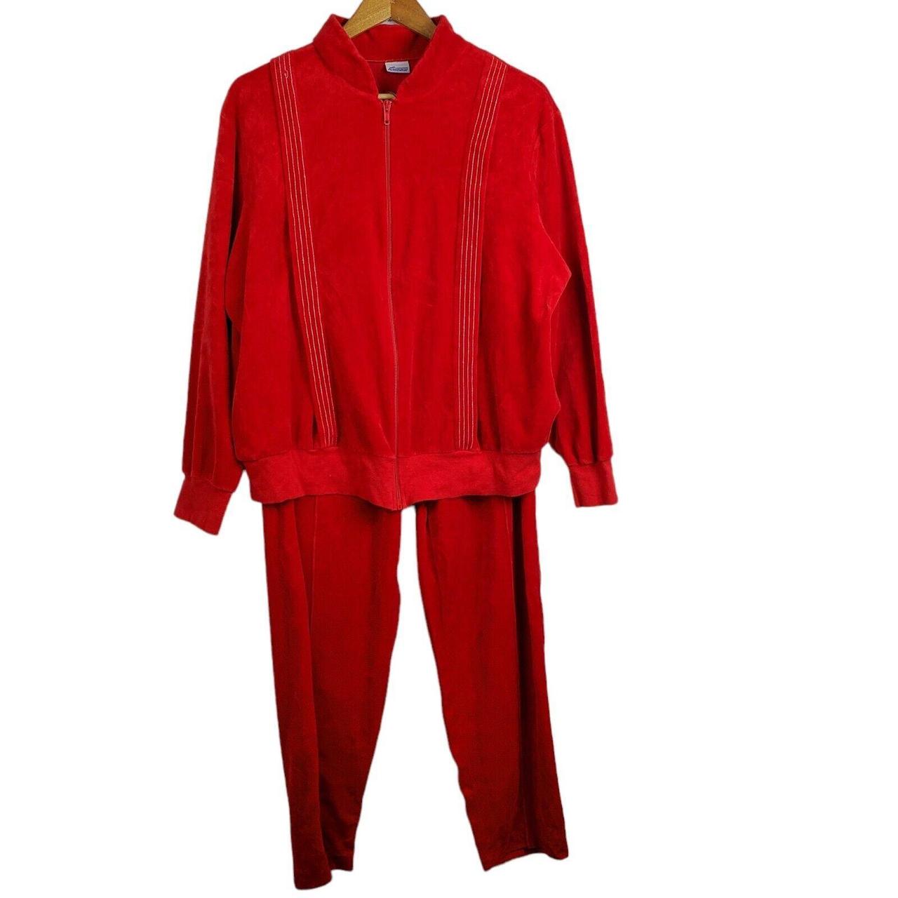 item listed by bucklesnbuttons