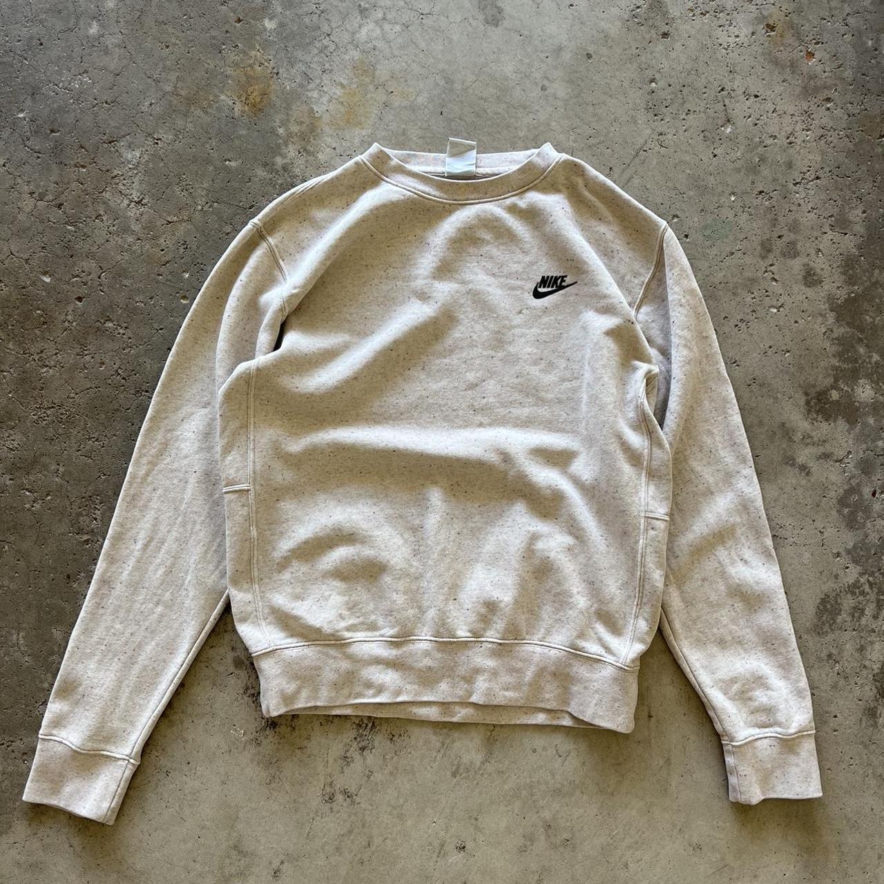 nike cream crewneck sweatshirt