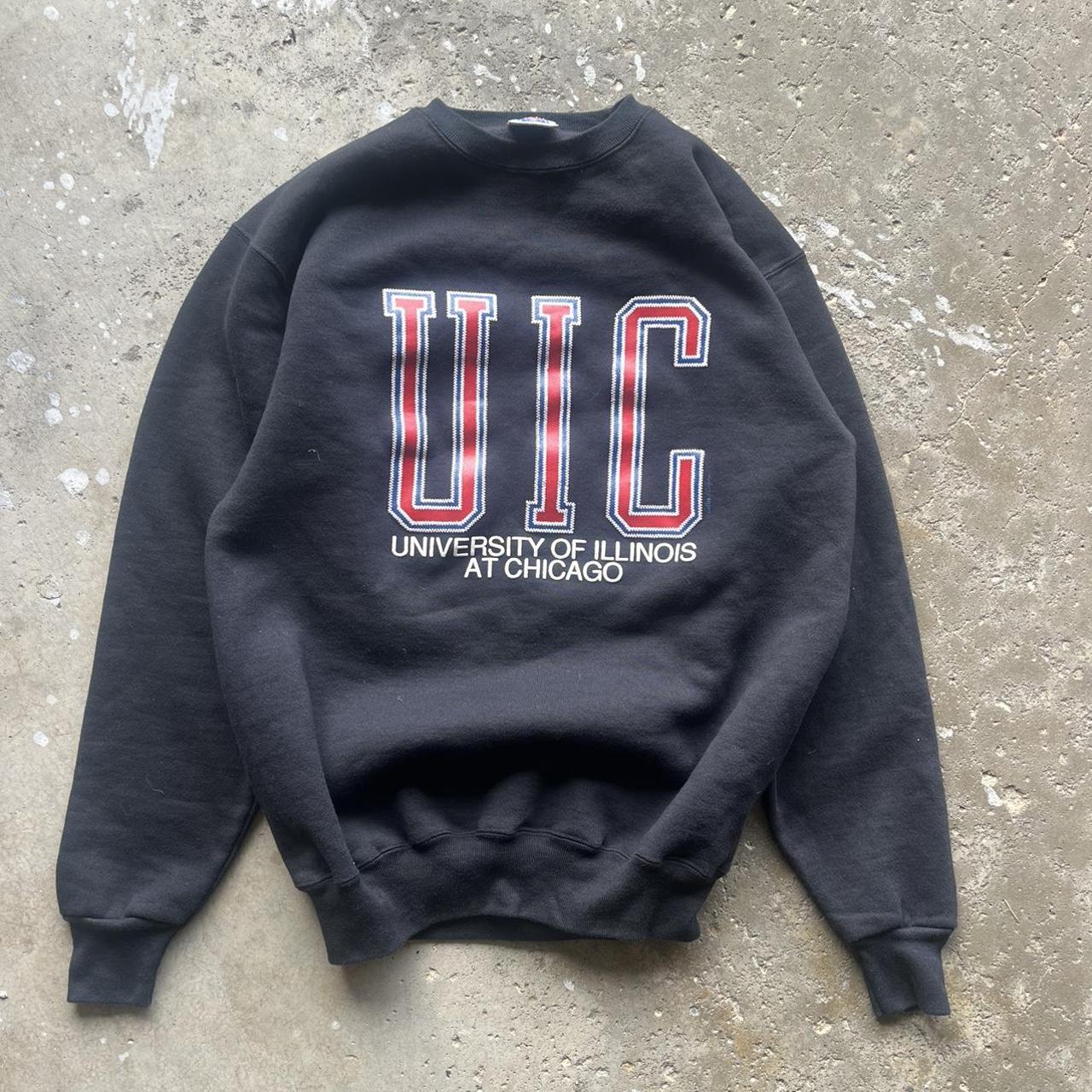 Vintage UIC (university of illinois chicago)... - Depop