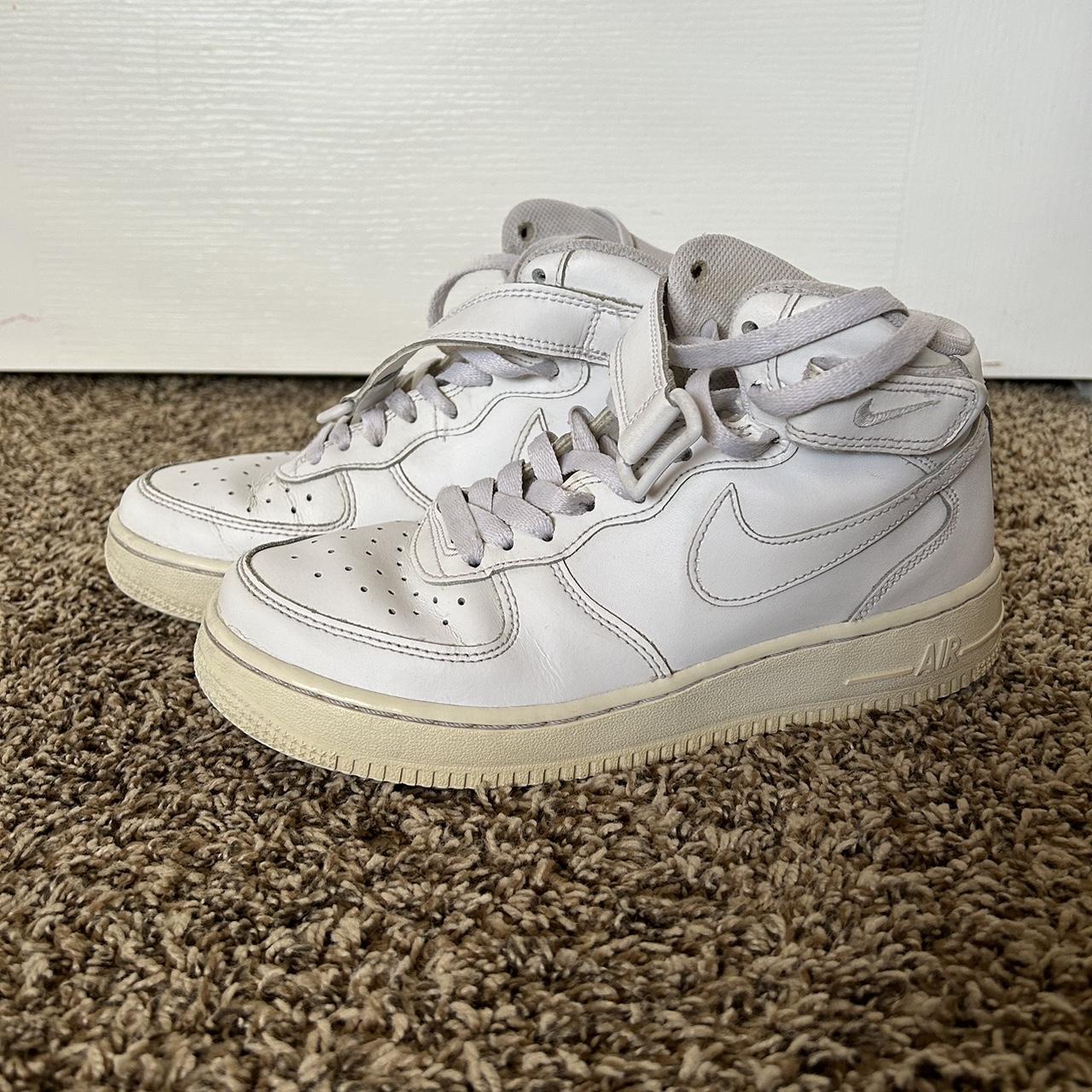 womens air force ones size 7