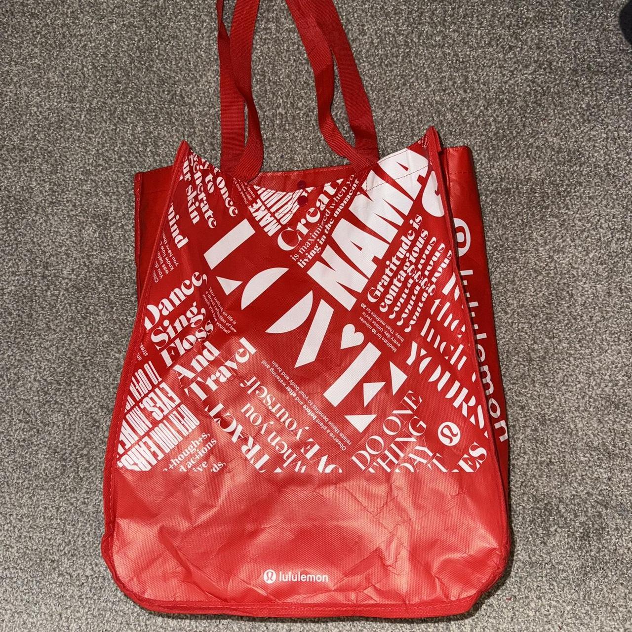 item listed by emilysfindss