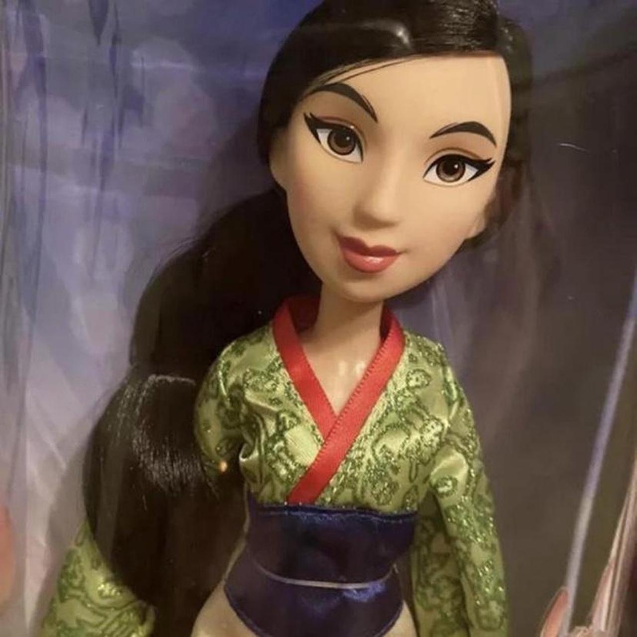 Hasbro Mulan doll Royal Shimmer Collection WITH - Depop