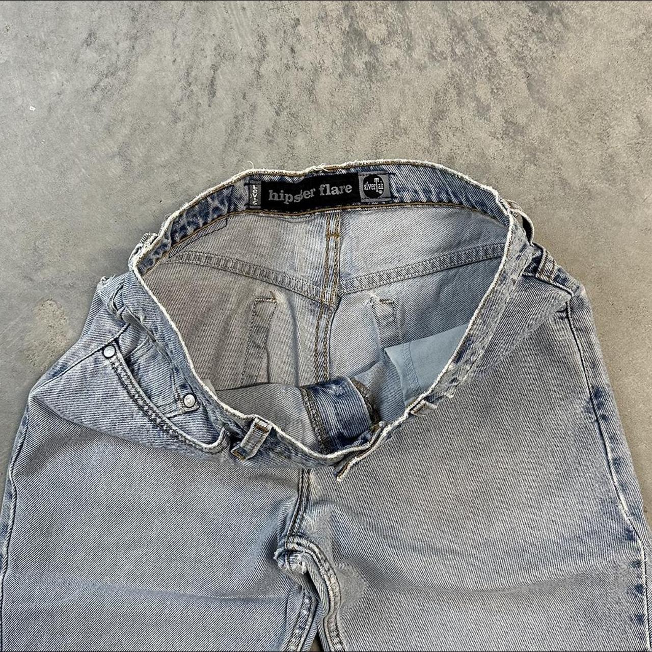 Vintage 90’s silver tab Levi’s hipster flare jeans...