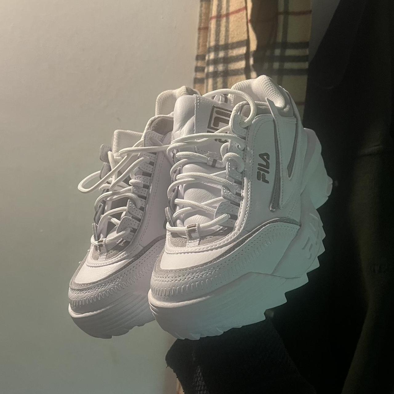 Fila hotsell trendy sneakers