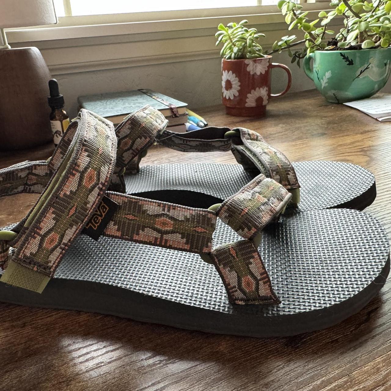 Green Tevas Sandals Slightly worn on bottom ( as... Depop