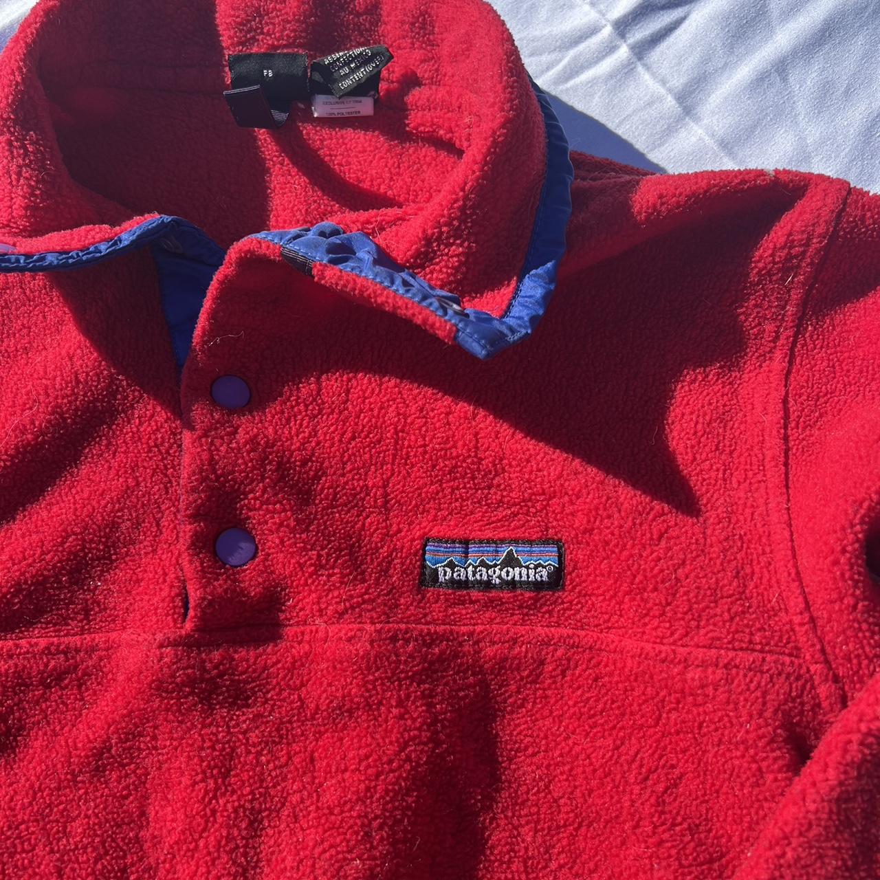 Red patagonia online sweatshirt