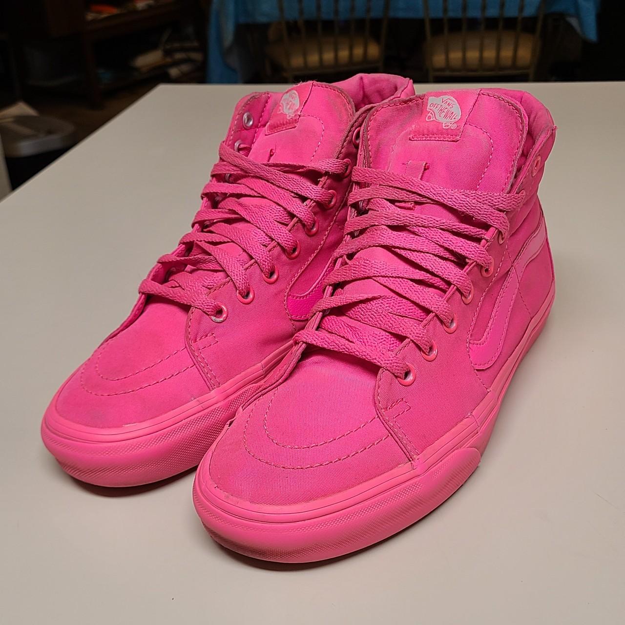 Hot pink vans sk8 hi hotsell