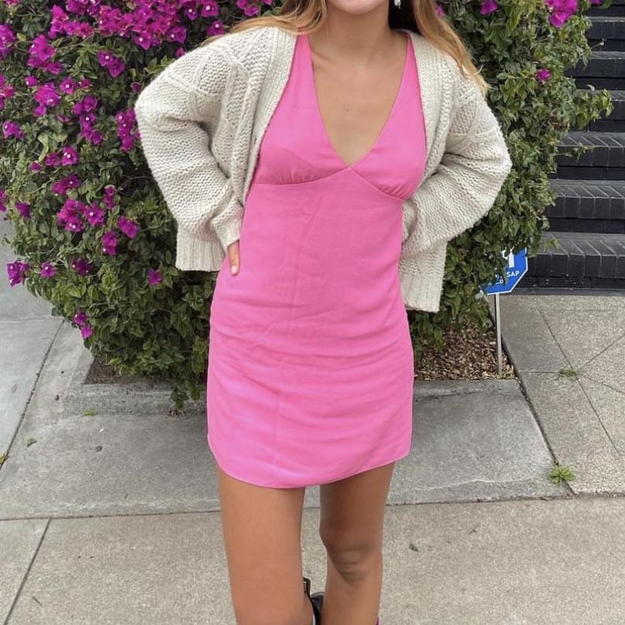 Aritzia Sundeh pink dress! Needs to be steamed but... Depop