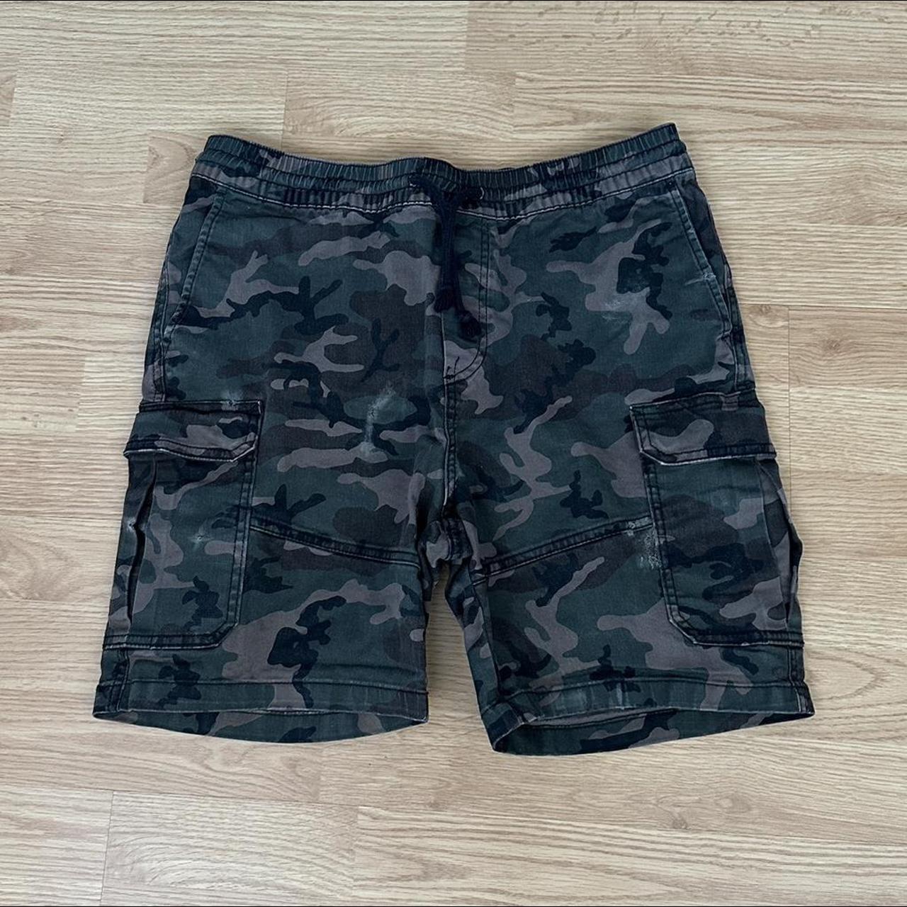 H&m camo shorts best sale