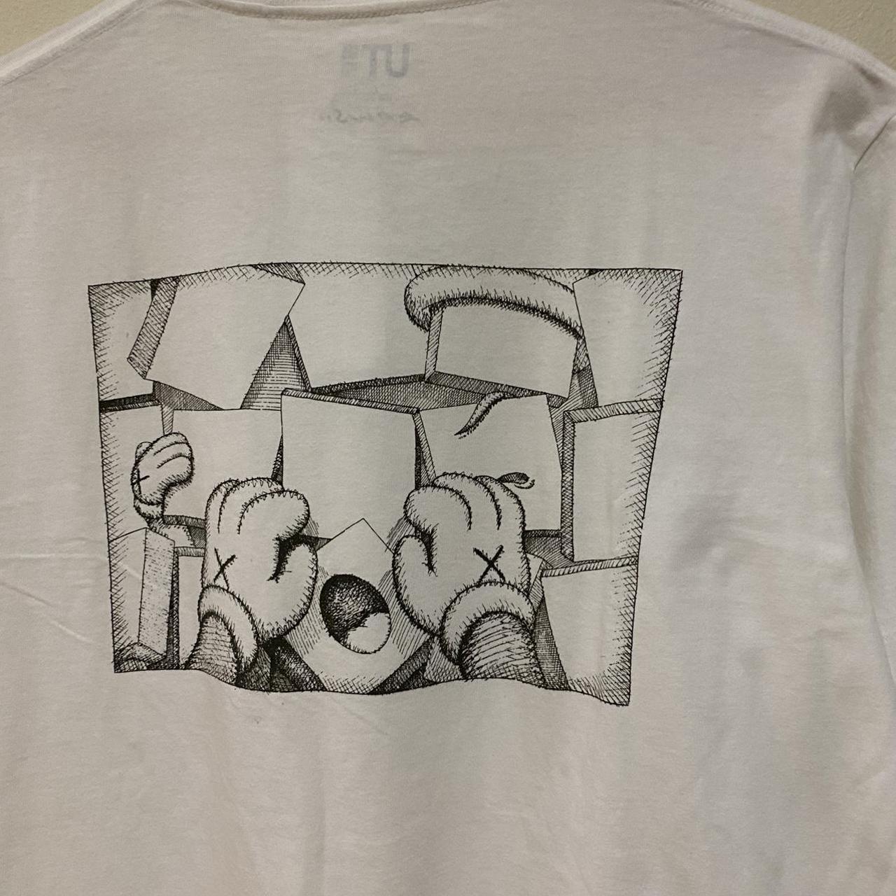 Kaws Men's T-shirt (4)