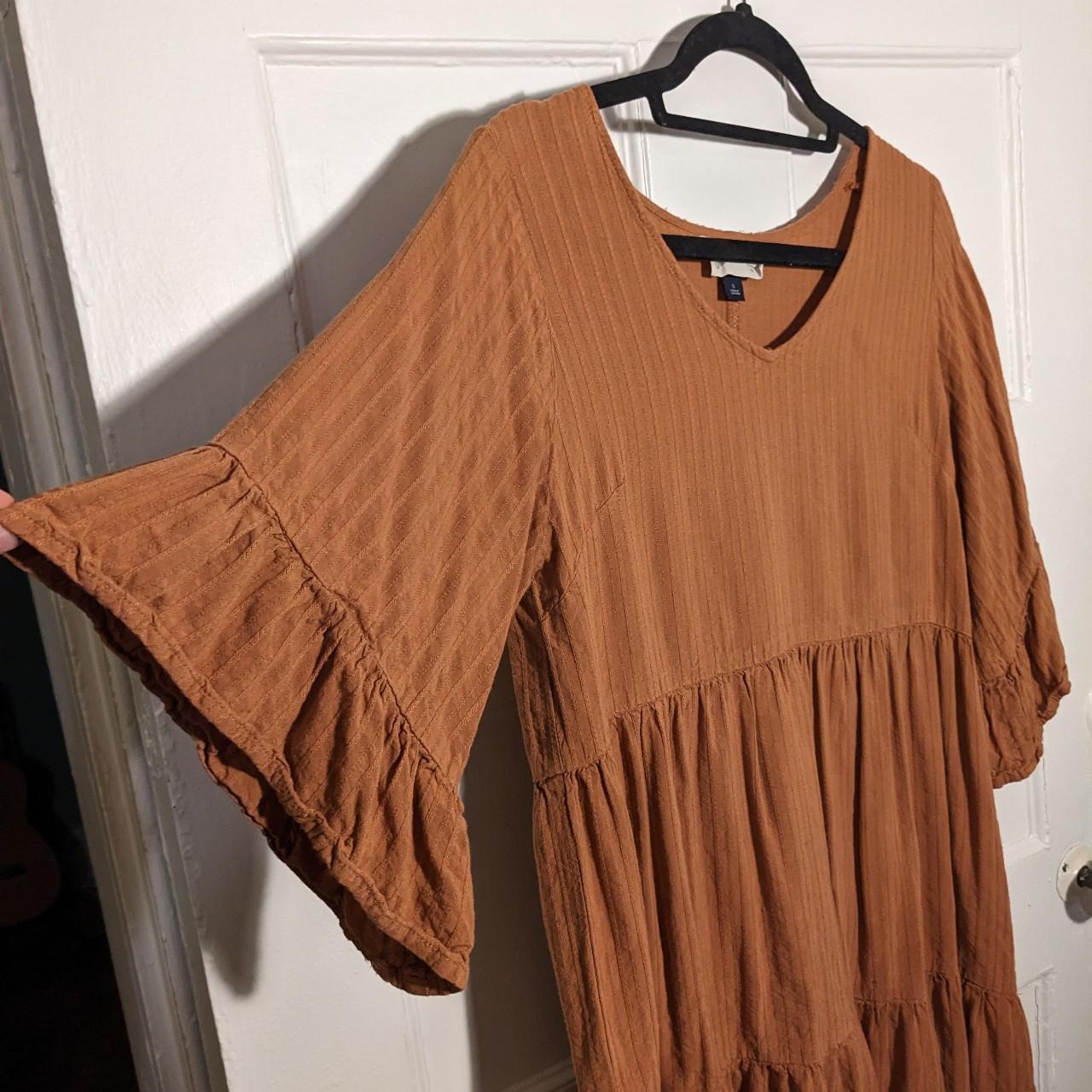 Universal Threads burnt orange flowy tiered dress... - Depop