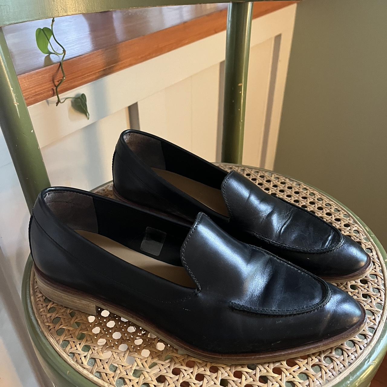 Everlane Women's Black Loafers Depop
