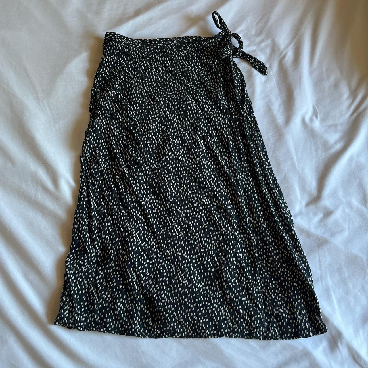 Midi polka dot wrap skirt - Depop