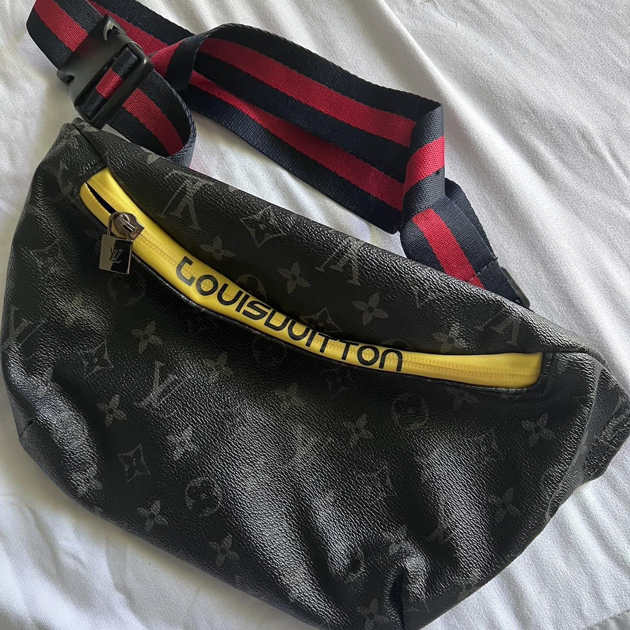 LOUIS VUITTON FANNY PACK Depop   P0 